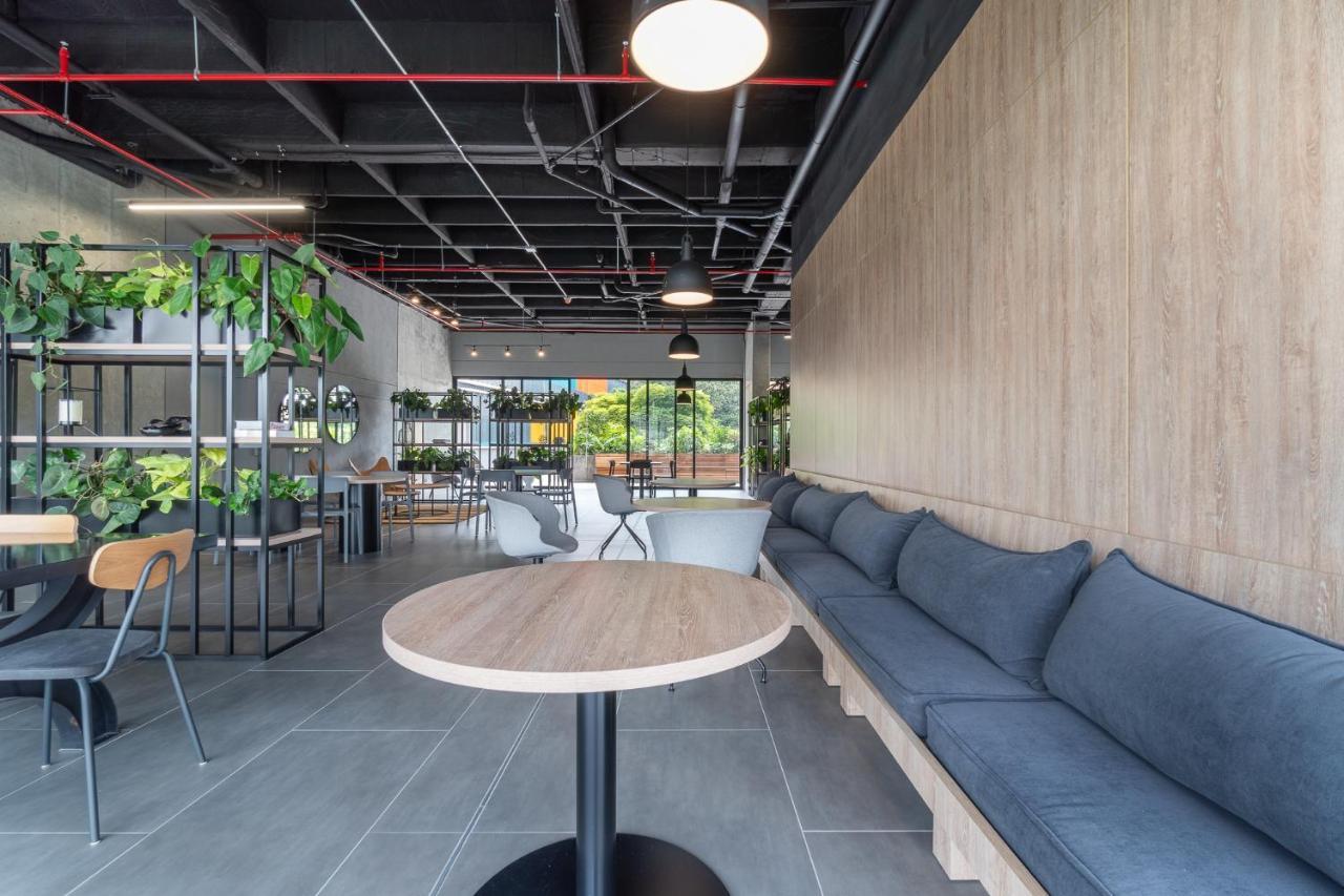 Apart-hotel Go Living & By Housy Host